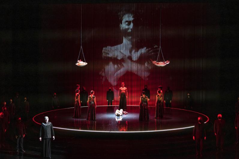 "Akhnaten" de Philip Glass, par Lucinda Childs. Production : Opéra Nice Côte d'Azur, 2021.
