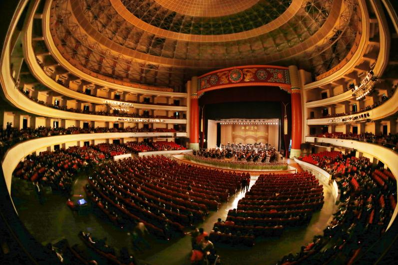 Concert de l'Orchestre de Paris à Chongqing, Chine, sous la direction de Paavo Järvi. Novembre 2014