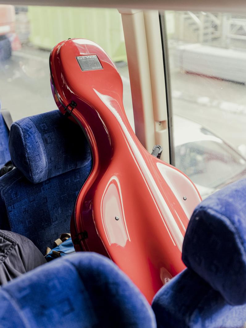 Trajet en bus. Tournée Américaine 2024 de l'Orchestre de Paris avec Klaus Mäkelä et le pianiste Yunchan Lim. 19 mars 2024 - Place des Arts - Montréal